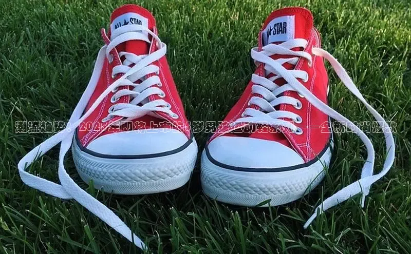 潮流趋势：2025年即将上市的5岁男孩运动鞋系列——全新时尚爆款